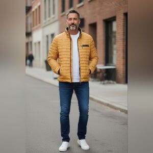 Reg $600 Williams & Kent Leather-Trimmed Quilted Jogger Puffy Jacket Size L